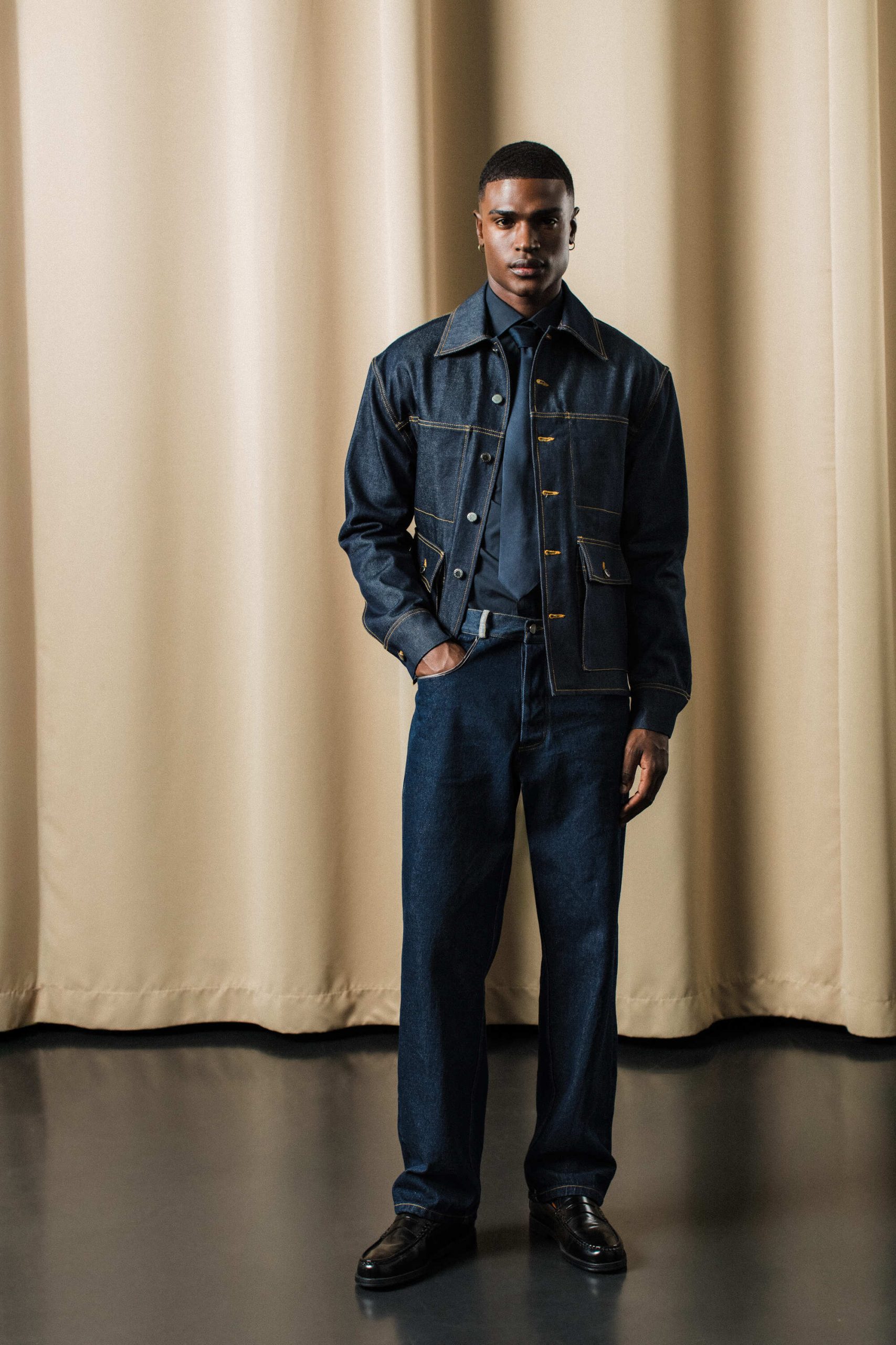 Calças de ganga clássicas com pesponto - Image 2